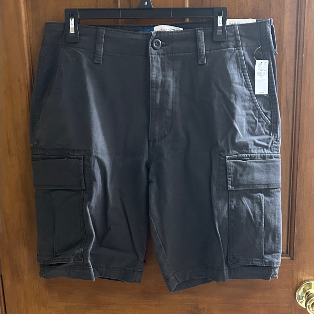 Men's Charcoal Gray Cargo Shorts 33
